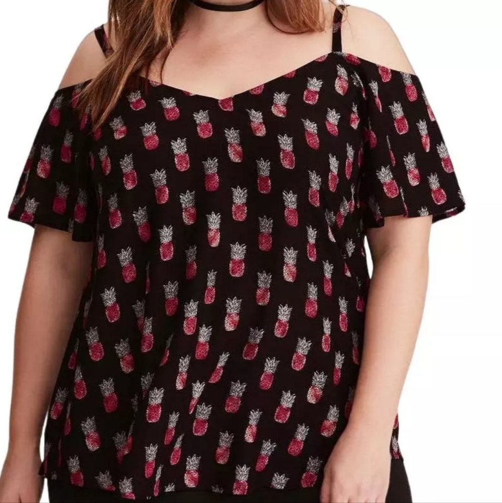 Torrid Plus 2 2X Black Pineapple Cold Shoulder Ruffle Challis Tunic Top Shirt